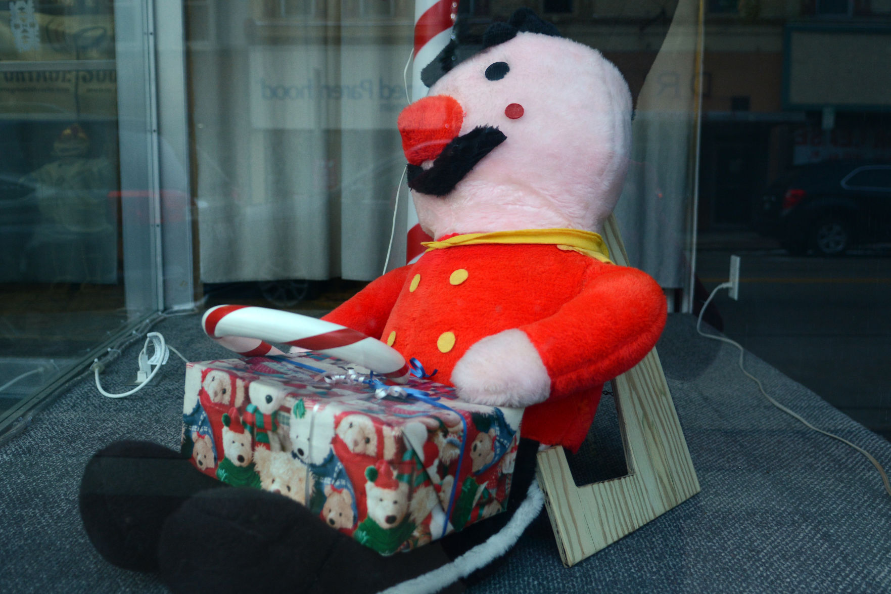 Portage shop windows, Dec. 18, 2020
